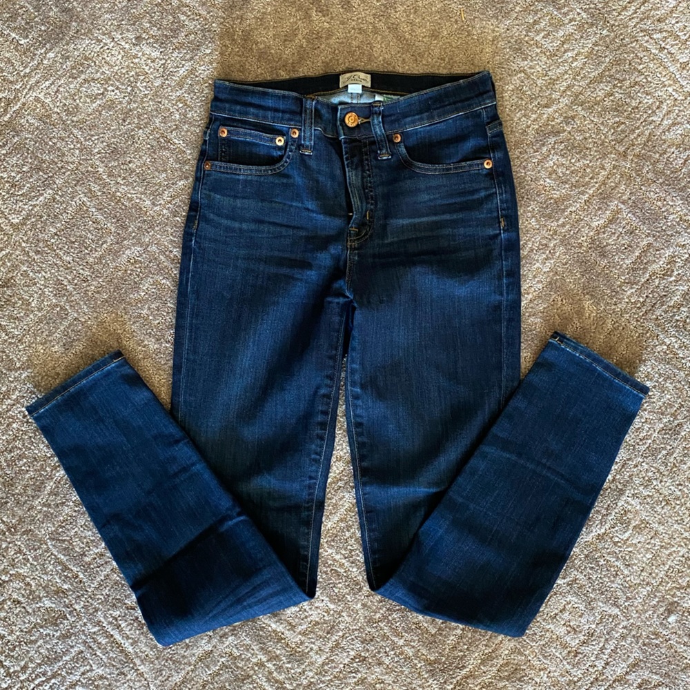 Women’s JCrew 9” high rise toothpick sz 25 Dark Wash EUC